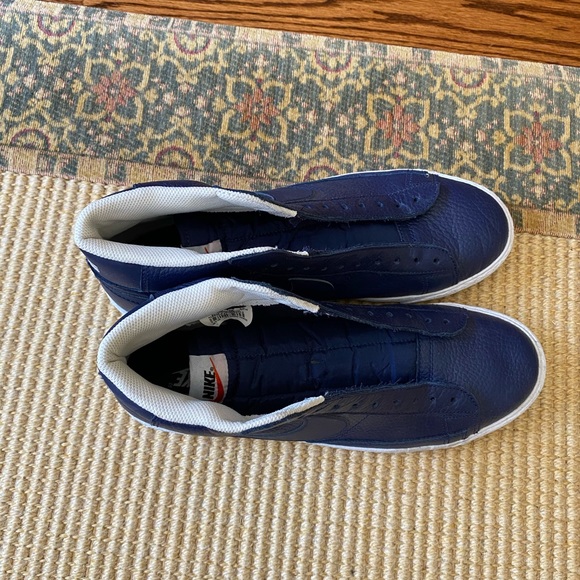 Nike - Picture 6 of 6